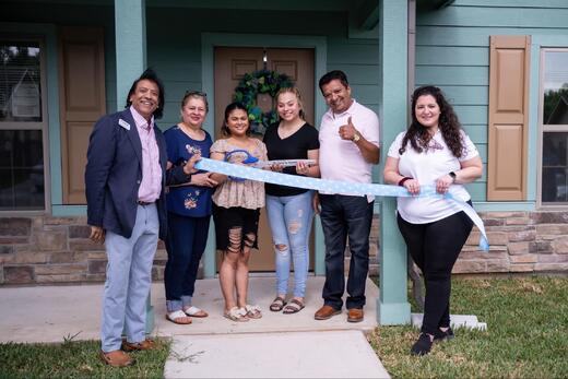 Montgomery County Habitat for Humanity Dedicates New Home in Conroe