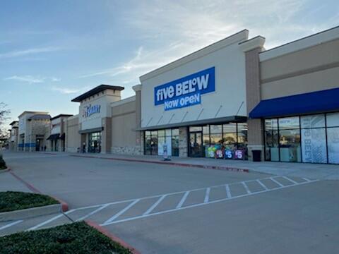 VALLEY RANCH TOWN CENTER WELCOMES FIVE BELOW
