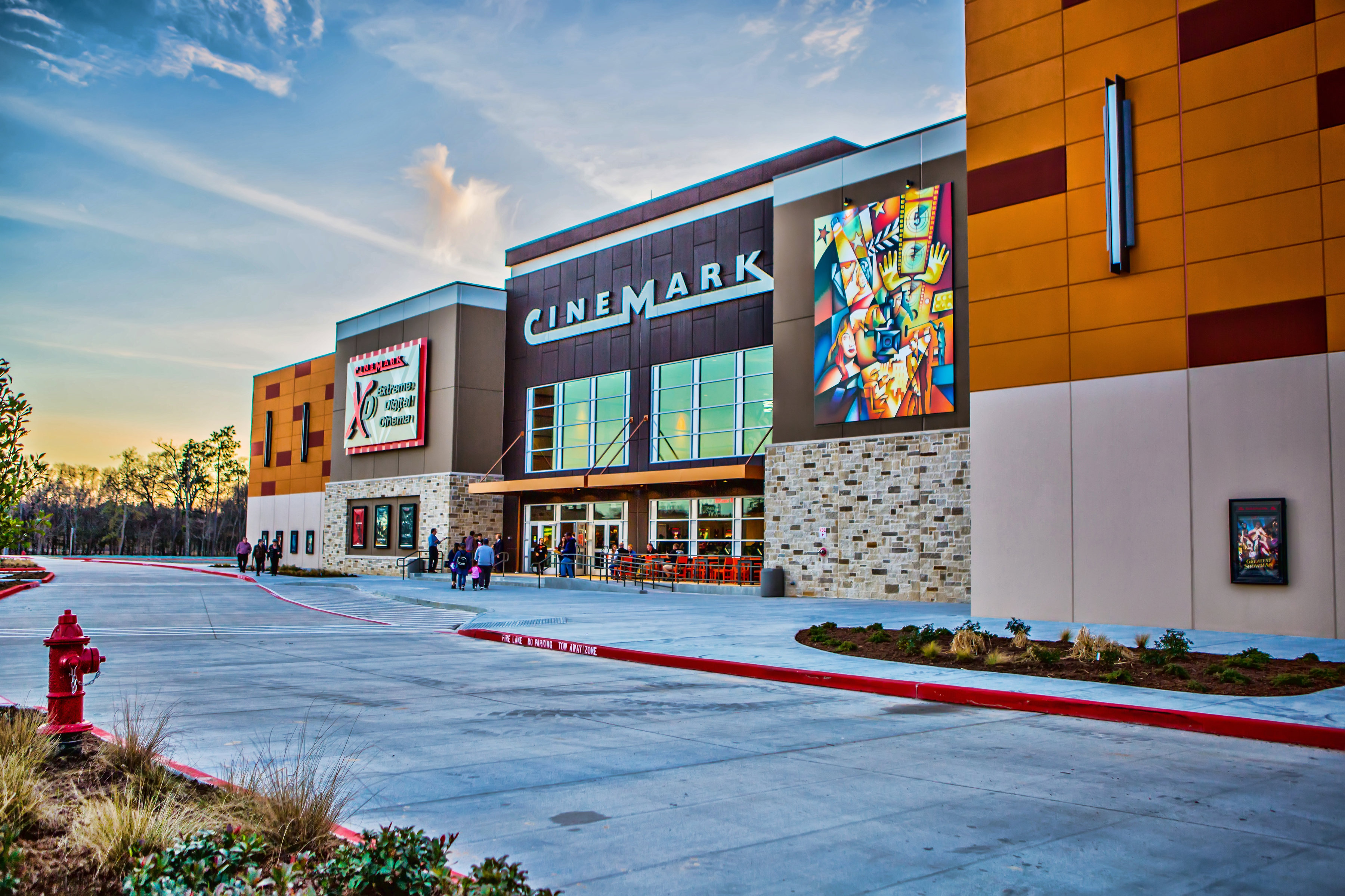 Cinemark Valley Ranch Town Center